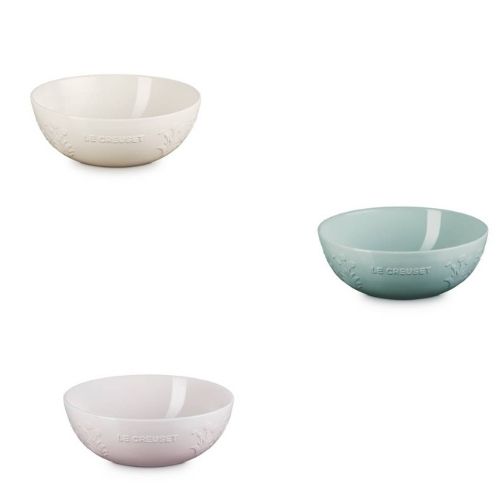 Saladier 25Cm Relief Jardin Meringue / Sea Salt / Shell Pink Le Creuset