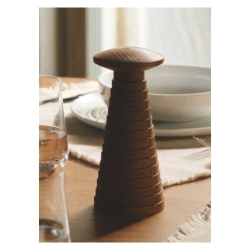 Yucatan — Moulin à sel, poivre et épices en bois de hêtre brun - Alessi
