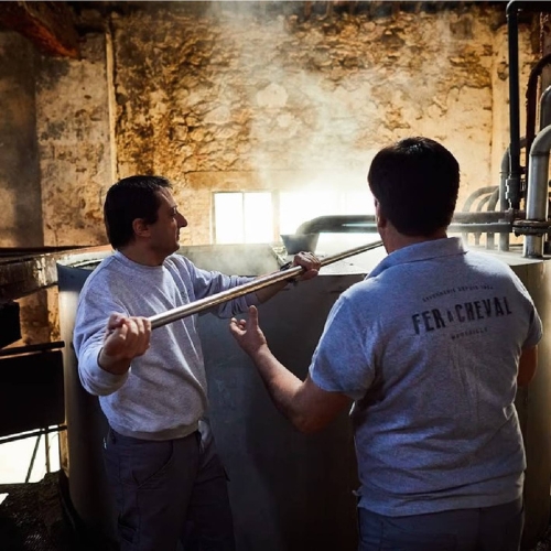 2 savons de Marseille à suspendre