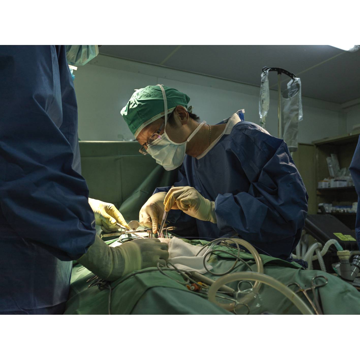 Médecins Sans Frontières : 3 sets de suture dans les opérations d’urgence de MSF