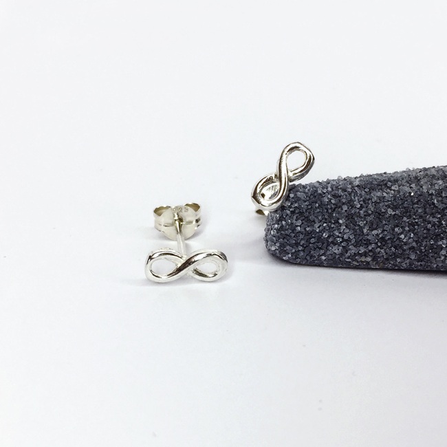 Infinity ørestikkere